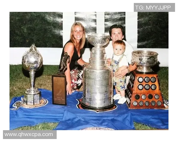 北美足球球星的成长之路与辉煌成就全景解析