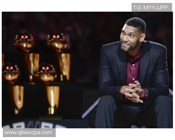 戴黑色帽子登场的足球明星是谁 揭开他独特的时尚魅力与场上风采 戴黑色帽子登场的足球明星是谁 揭开他独特的时尚魅力与场上风采